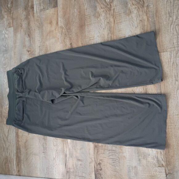 Athleta Wide Leg Pants in Olive Green - Picture 6 of 10